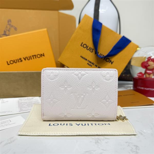 2026122105437949 270